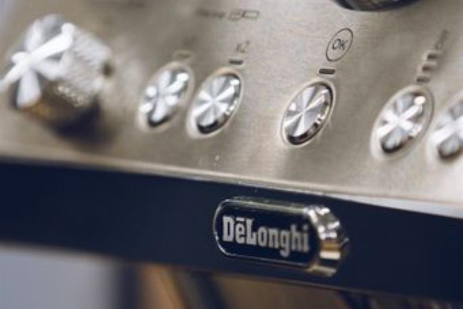 De'Longhi coffee machine.