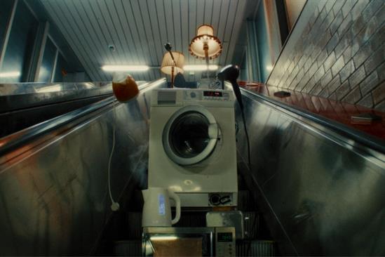 Ovo “Power struggle” by Saatchi & Saatchi